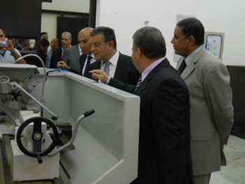 Benha University President inspects the Faculty of Engineering in Shubra