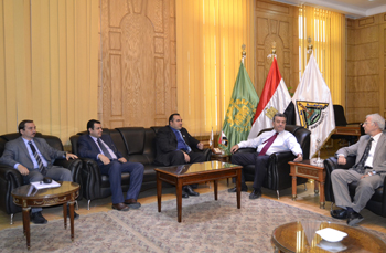 Benha University President receives the Delegation of Cognitive and Technological Services in SCU
