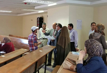 The University Vice-president inspects the Admission Exams at the Faculty of Applied Arts