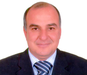 محمود عبدالعزيز مديرا عاما لأمانة مجلس جامعة بنها