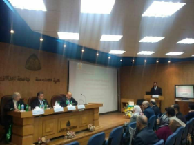 During his Visit in Zagazig University, the University President discusses A Master Thesis in the Faculty of engineering 