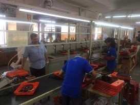 En marge de sa visite actuelle en Chine, le professeur Elsayed Elkaddi visite deux usines pour les appareils ménagers et électriques.