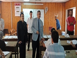 El Maghraby inspects the Final Exams at Faculties of Commerce and Arts.