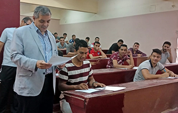  «المغربي» يتفقد امتحانات كليتى التربية والتربية الرياضية بجامعة بنها ويتابع عمليات التصحيح الالكتروني