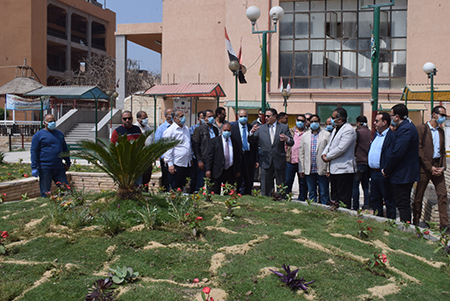 El Saeed Inspects Renovations Works and Opens Graduates Unit at Commerce Faculty  