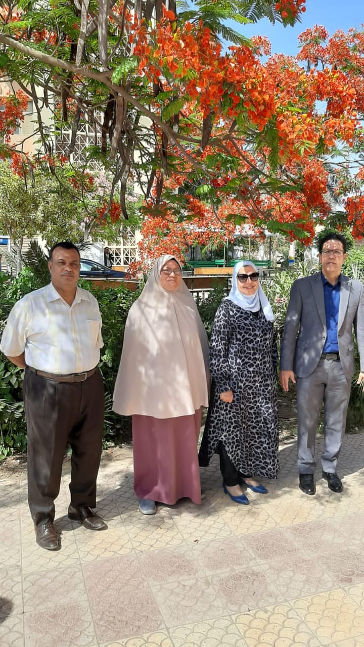 Prof.Dr. Nasser El Gizawy inspects the Second Semester Exams at Faculty of Education