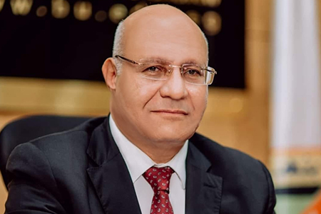  رئيس جامعة بنها يهنئ الرئيس السيسي بعيد تحرير سيناء 