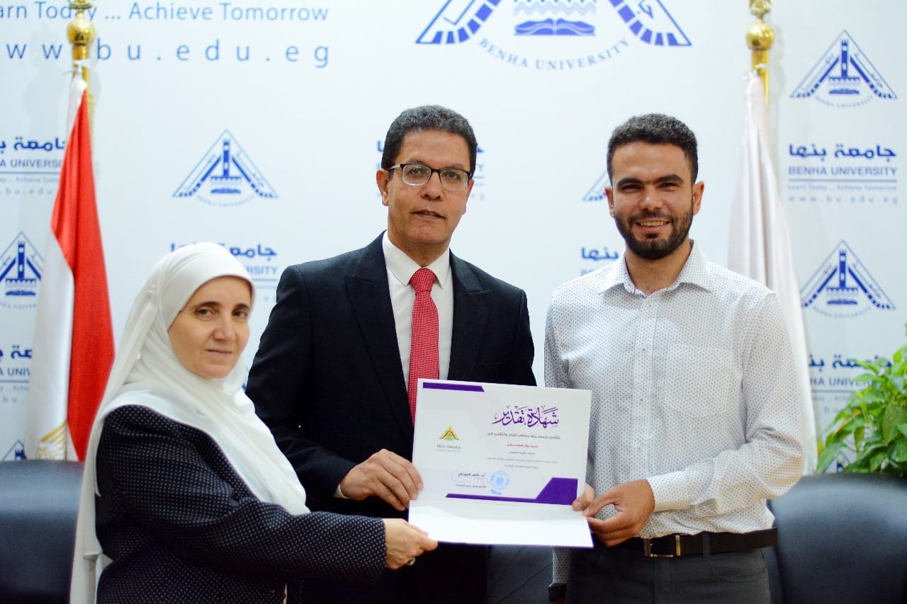 Benha University honors the dinosaur- discovering researcher