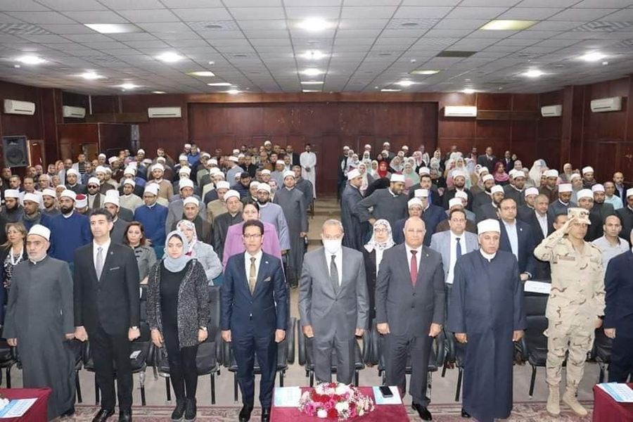 The Governor of Qalubia and the President of Benha University witness Al-Azhar Al-Sharif's celebration of Al-Azhar's Annual Day
