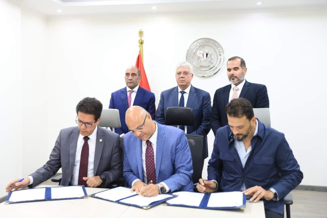 Minister of Higher Education Witnesses Signing of Joint Cooperation Protocol between Benha University, Kalyobiya Governorate, and Al-Nas Hospital