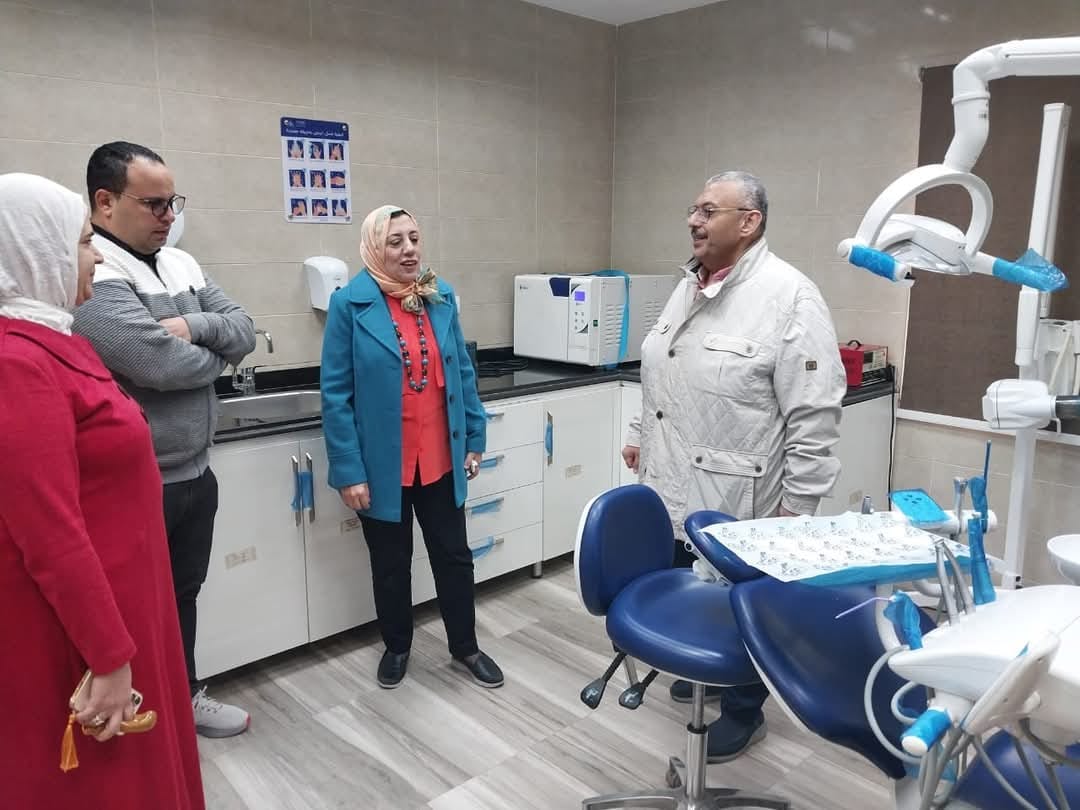 Benha University Vice President for Postgraduate Studies and Research Inspected the Medical Administration and Dental Clinics