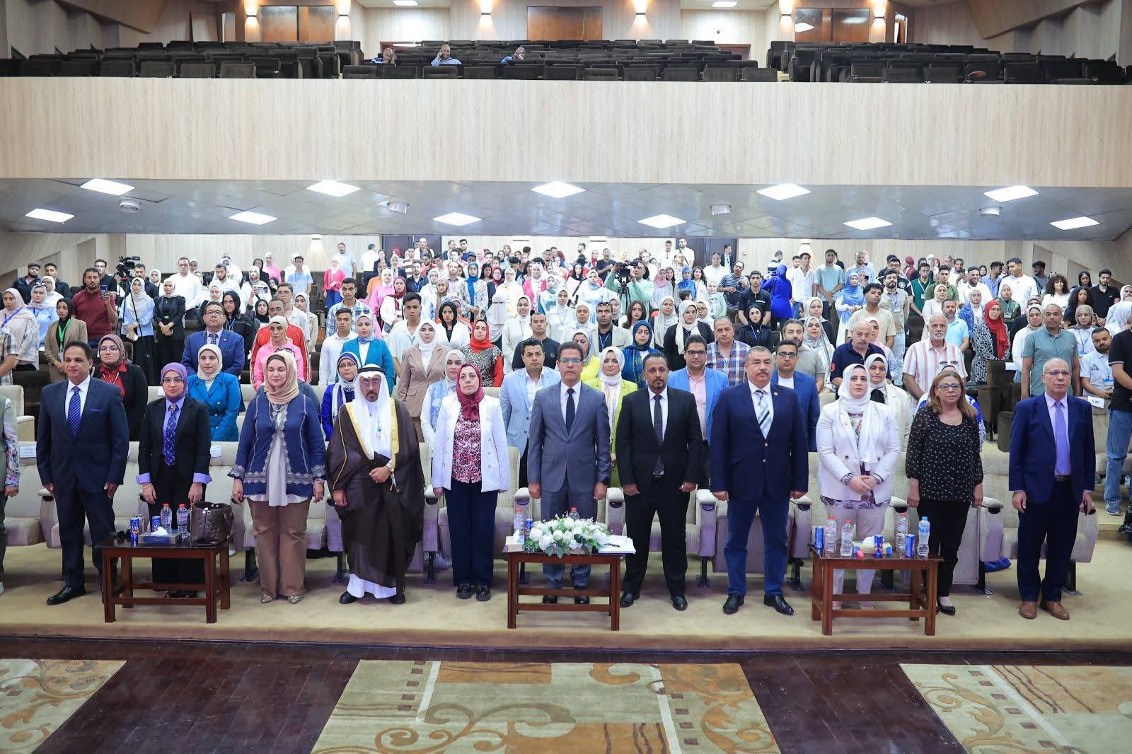 رئيس جامعة بنها يشهد حفل ختام ملتقي إبداع السادس لكليات التربية النوعية