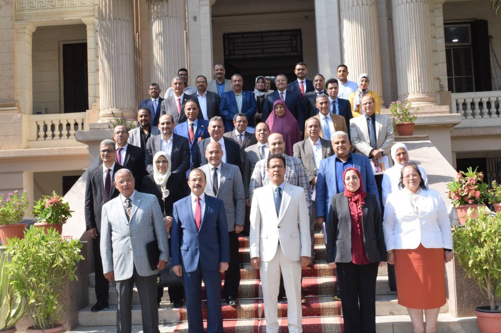 خلال رئاسته مجلس جامعة بنها: 