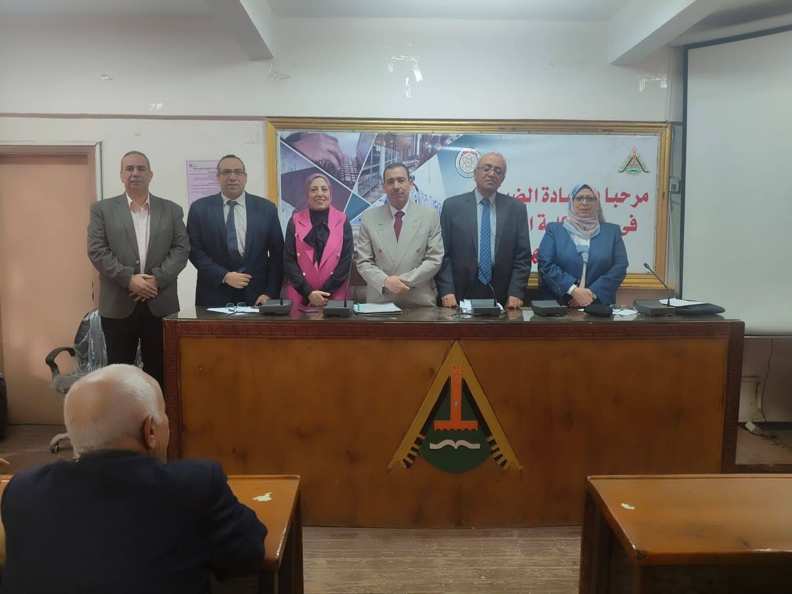 نائب رئيس جامعة بنها تستقبل فريق المحاكاة  للاعتماد المؤسسي والبرامجي بكلية العلوم