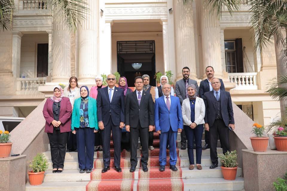 President of Benha University Receives the Egyptian Government Excellence Award Team from the Ministry of Planning and Economic Development