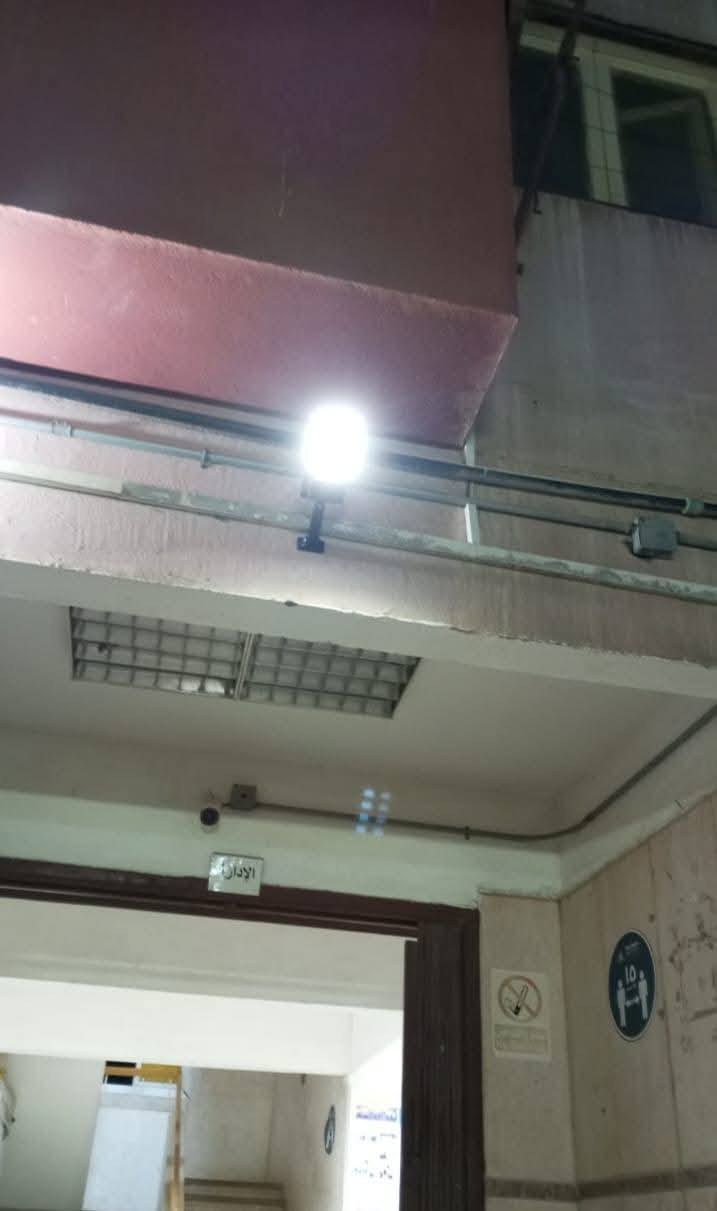 استخدام كشافات تعمل بالطاقة الشمسية بالمدن الجامعية بجامعة بنها 