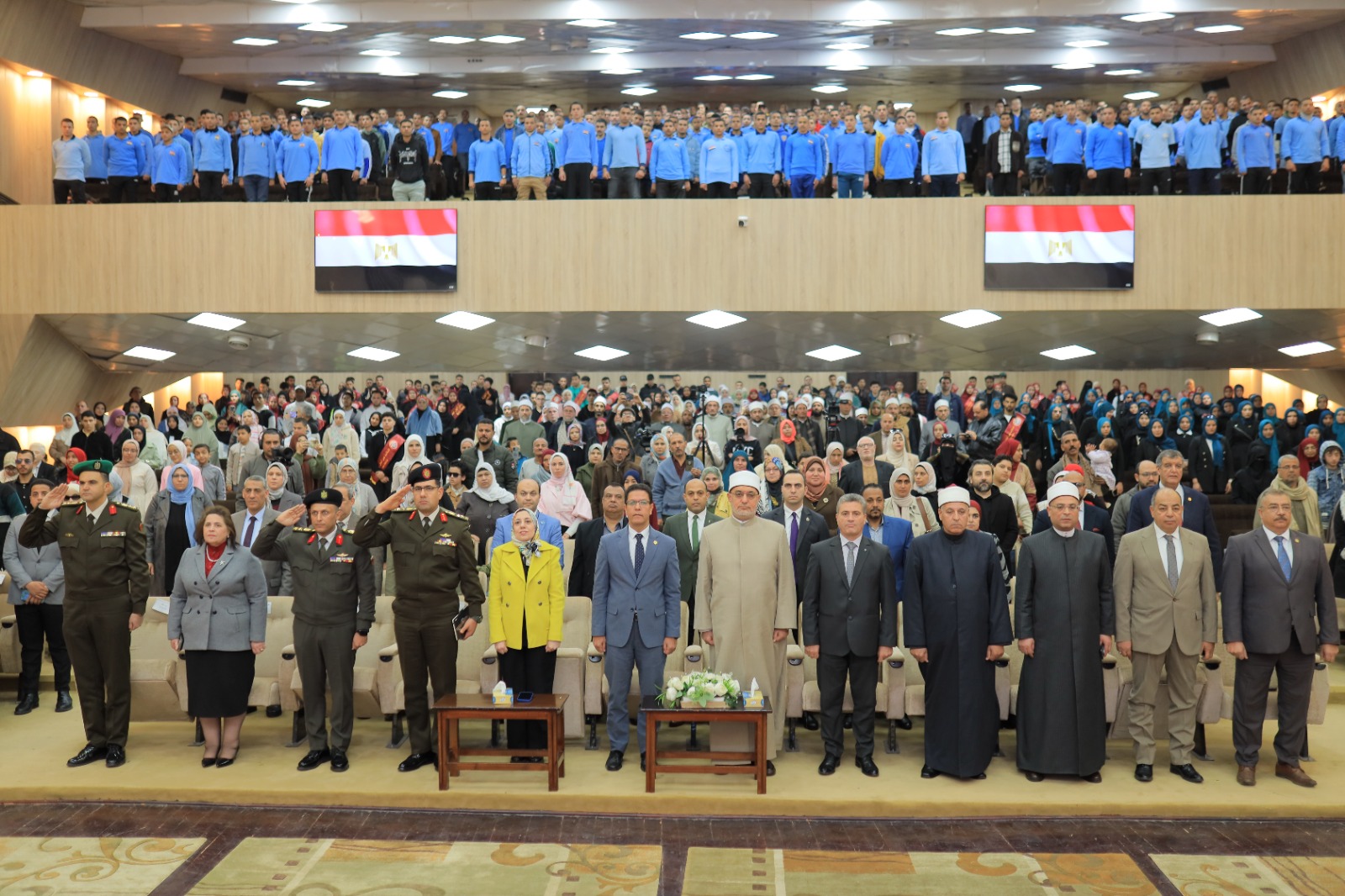 مفتي الجمهورية ورئيس جامعة بنها يشهدان احتفالية تكريم الفائزين فى مسابقة قرآن تتلوه الملائكة