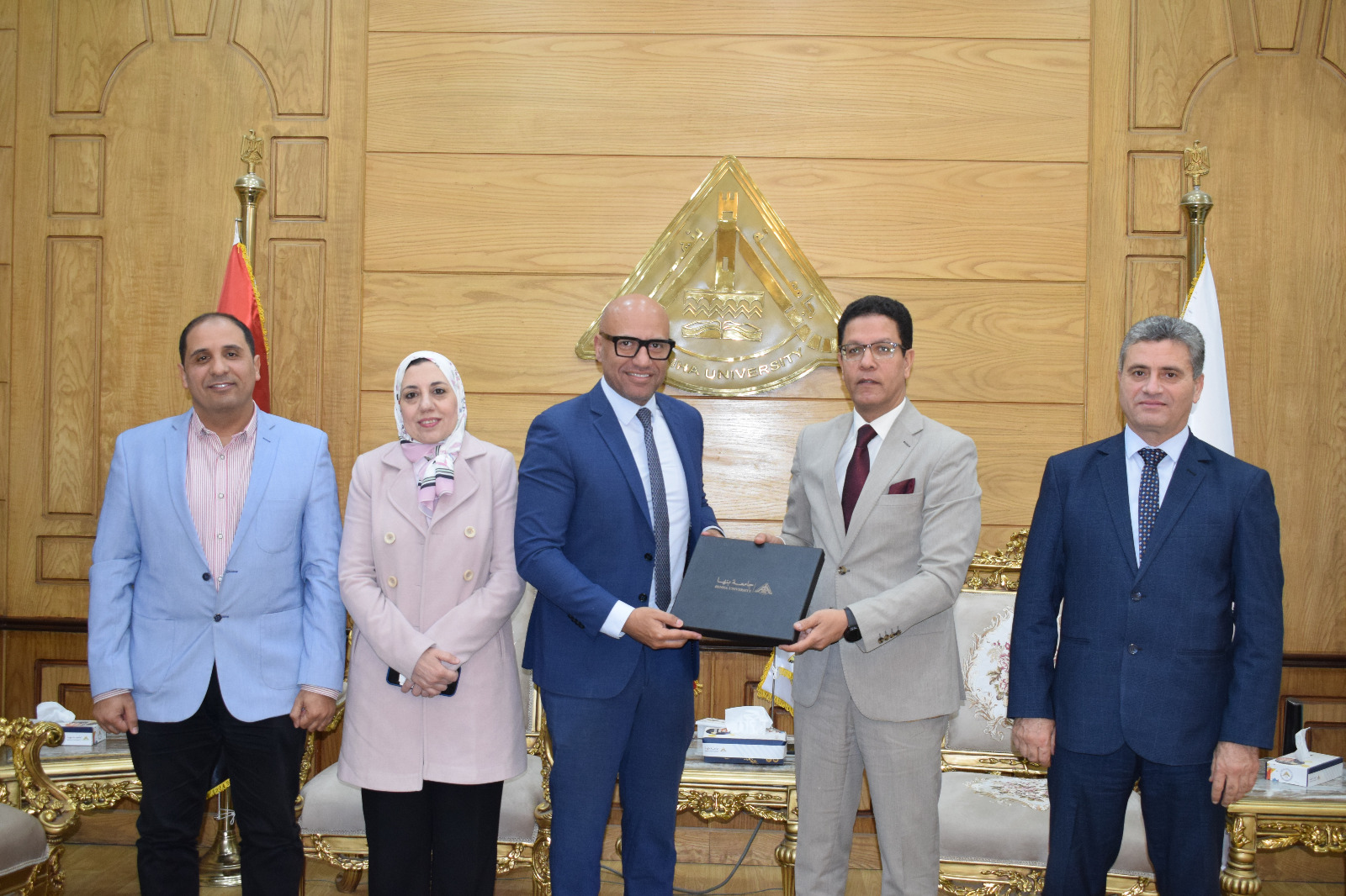 رئيس جامعة بنها يستقبل مدير قطاع التعليم بشركة ميكروسوفت بشمال افريقيا