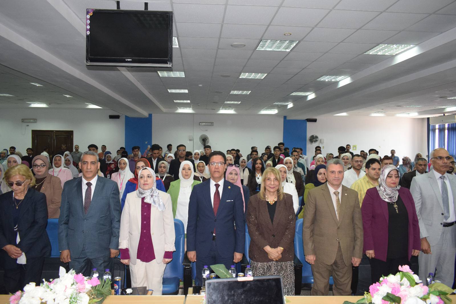 President of Benha University Reviewed Graduation Projects and Smart Applications by Faculty of Commerce Students