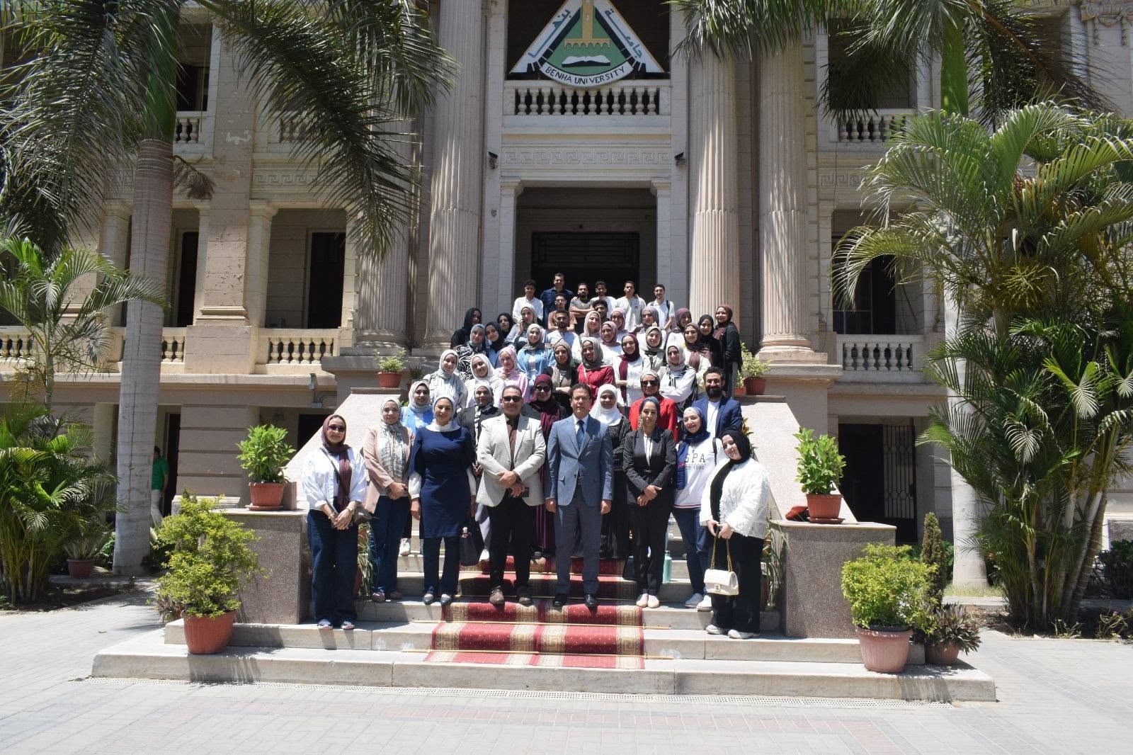 President of Benha University Reviewed Graduation Projects of Media Arts and Advertising Dept. at the Faculty of Applied Arts