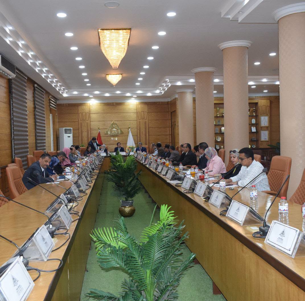 Benha University Council Announces Winners of University Awards for Pioneers, Merit, Encouragement, and Scientific Theses  