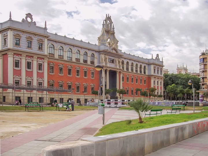 فتح باب التقدم لمنحة ايراسموس بلس (Erasmus+ KA171) للتبادل الأكاديمي مع جامعة مورسيا لطلاب كلية التربية بجامعة بنها
