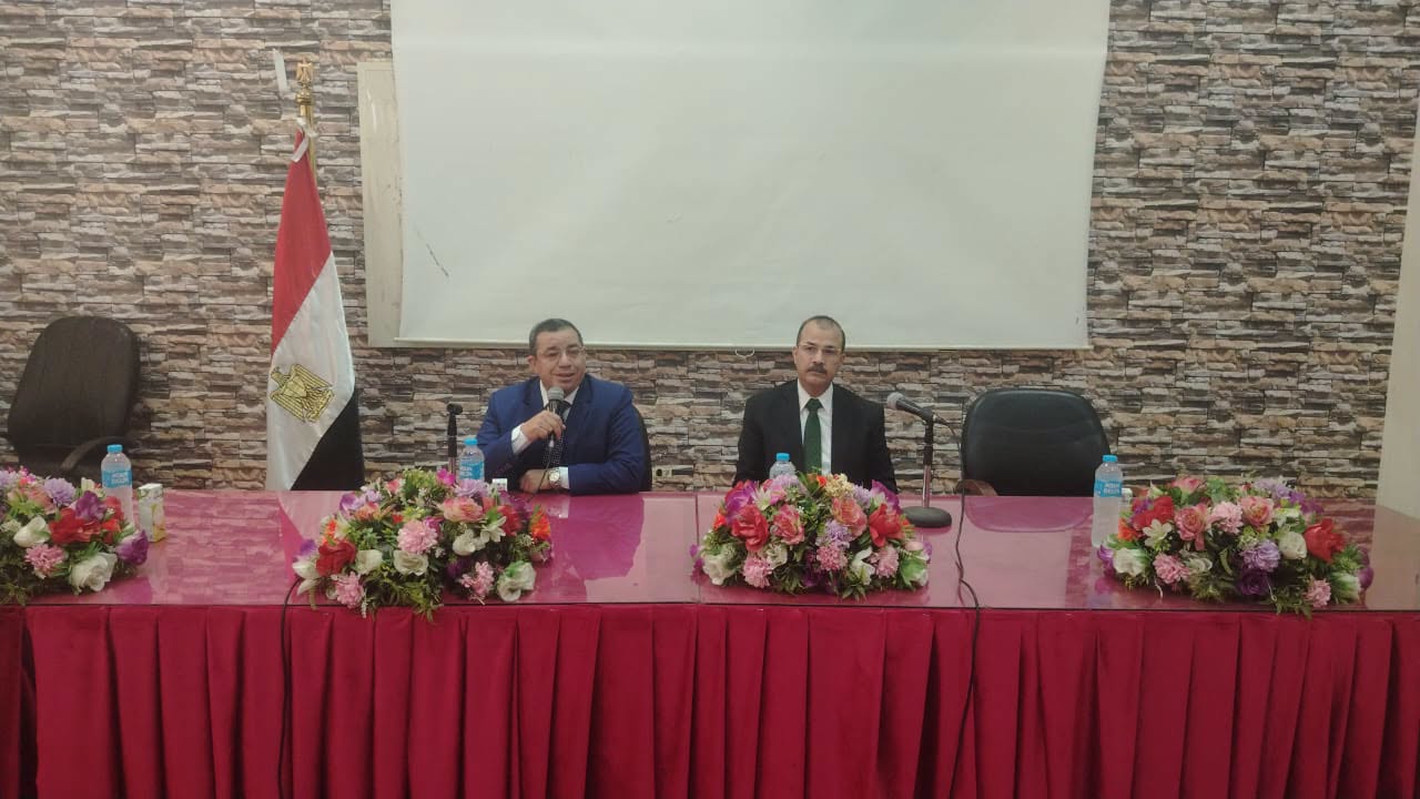 دورة تدريبية بكلية الحقوق بجامعة بنها حول “مهارات البحث العلمي وإعداد الدراسات القانونية”