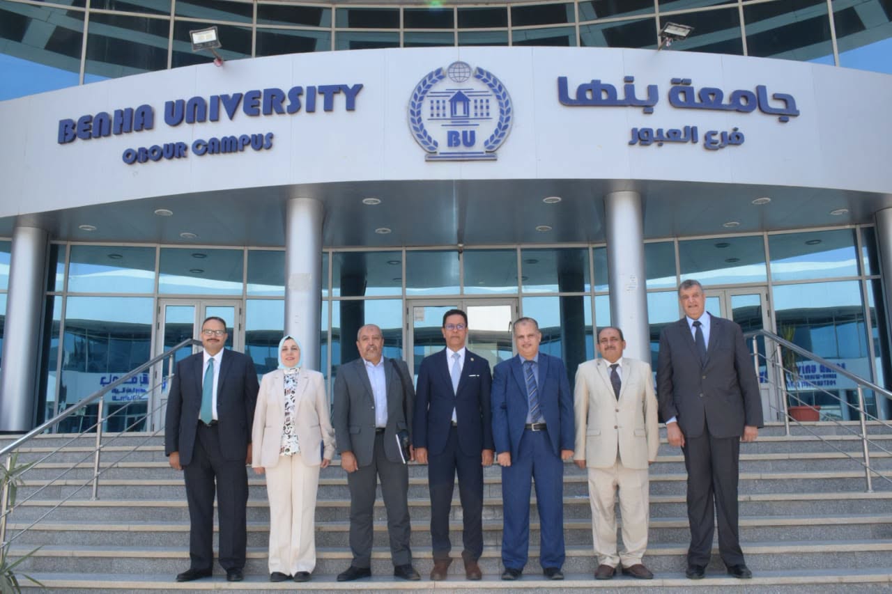 رئيس جامعة بنها يستقبل لجنة مجلس الجامعات الأهلية لمتابعة إنشاء الجامعة التكنولوجية بالعبور
