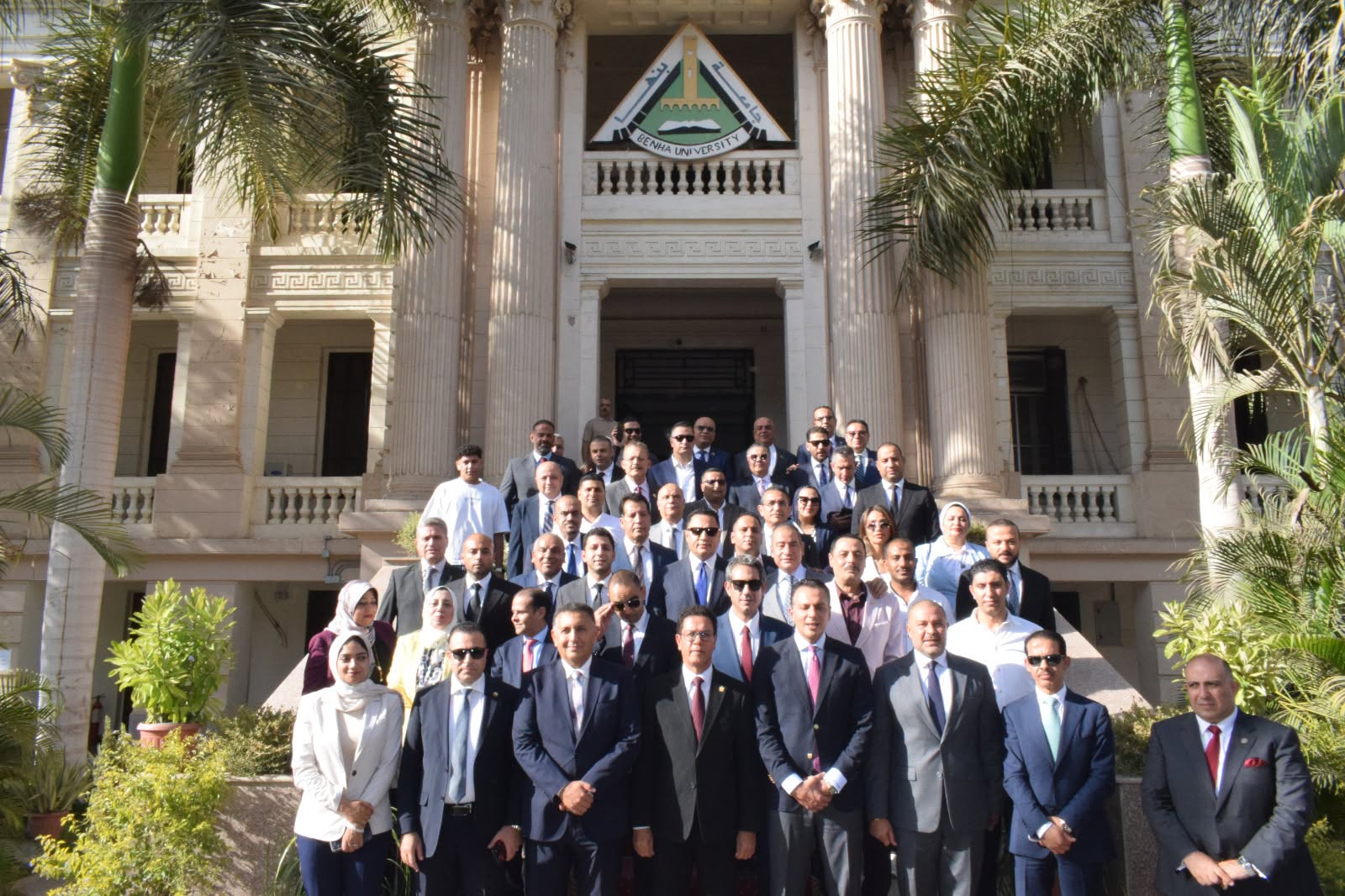 محافظ القليوبية ورئيس جامعة بنها يشهدان توزيع مستلزمات طبية على المستشفيات الجامعية ضمن جولات 