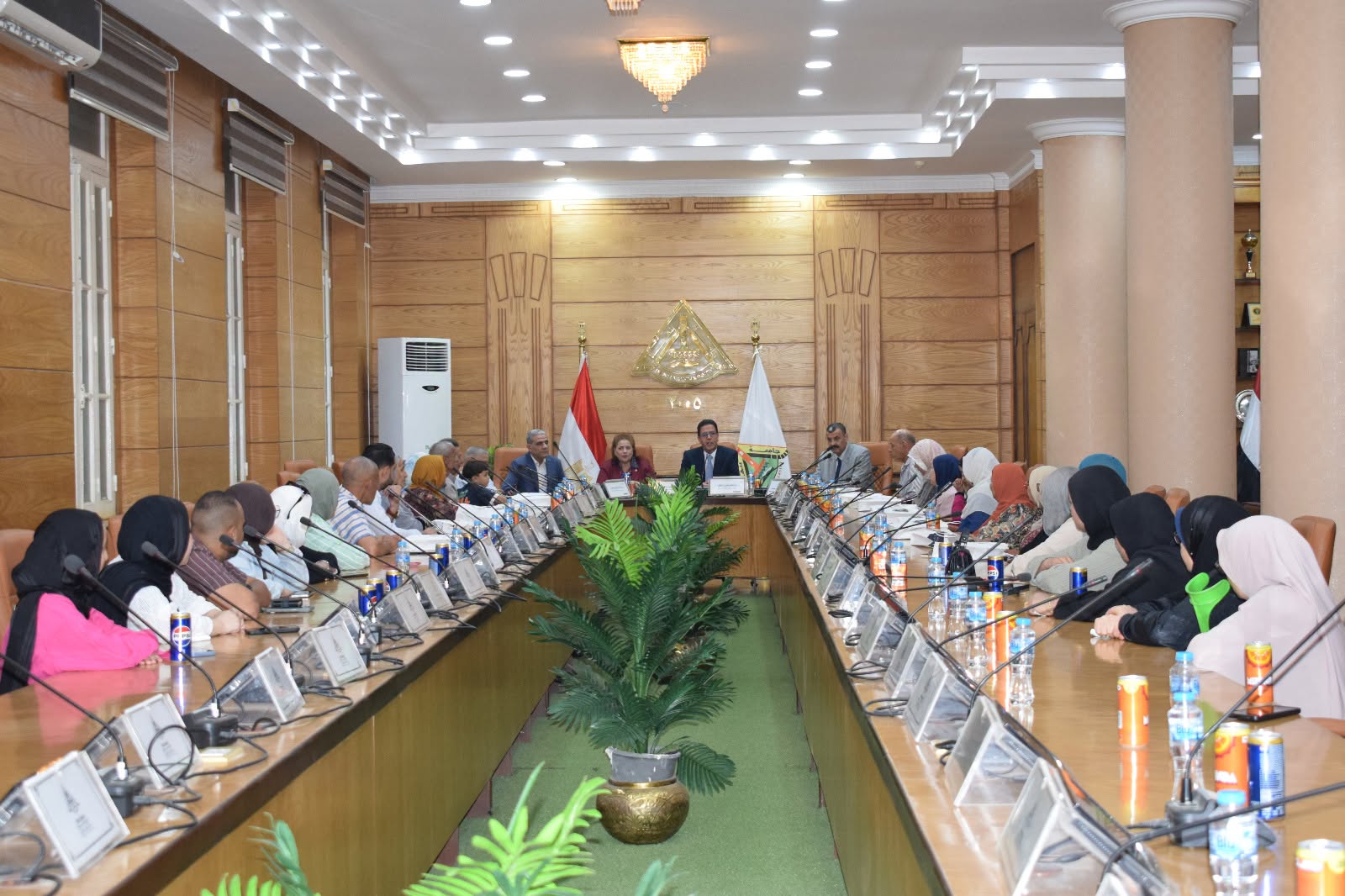 President of Benha University Honored Retirees from the Administrative Staff in Appreciation of Their Contributions