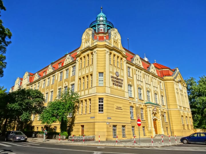 Applications Now Open for Graduate Students at Benha University to Join an Academic Exchange Program at Kazimierz Wielki University in Poland
